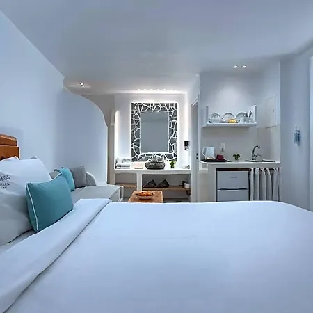 Flaskos Luxury Hotel 4*